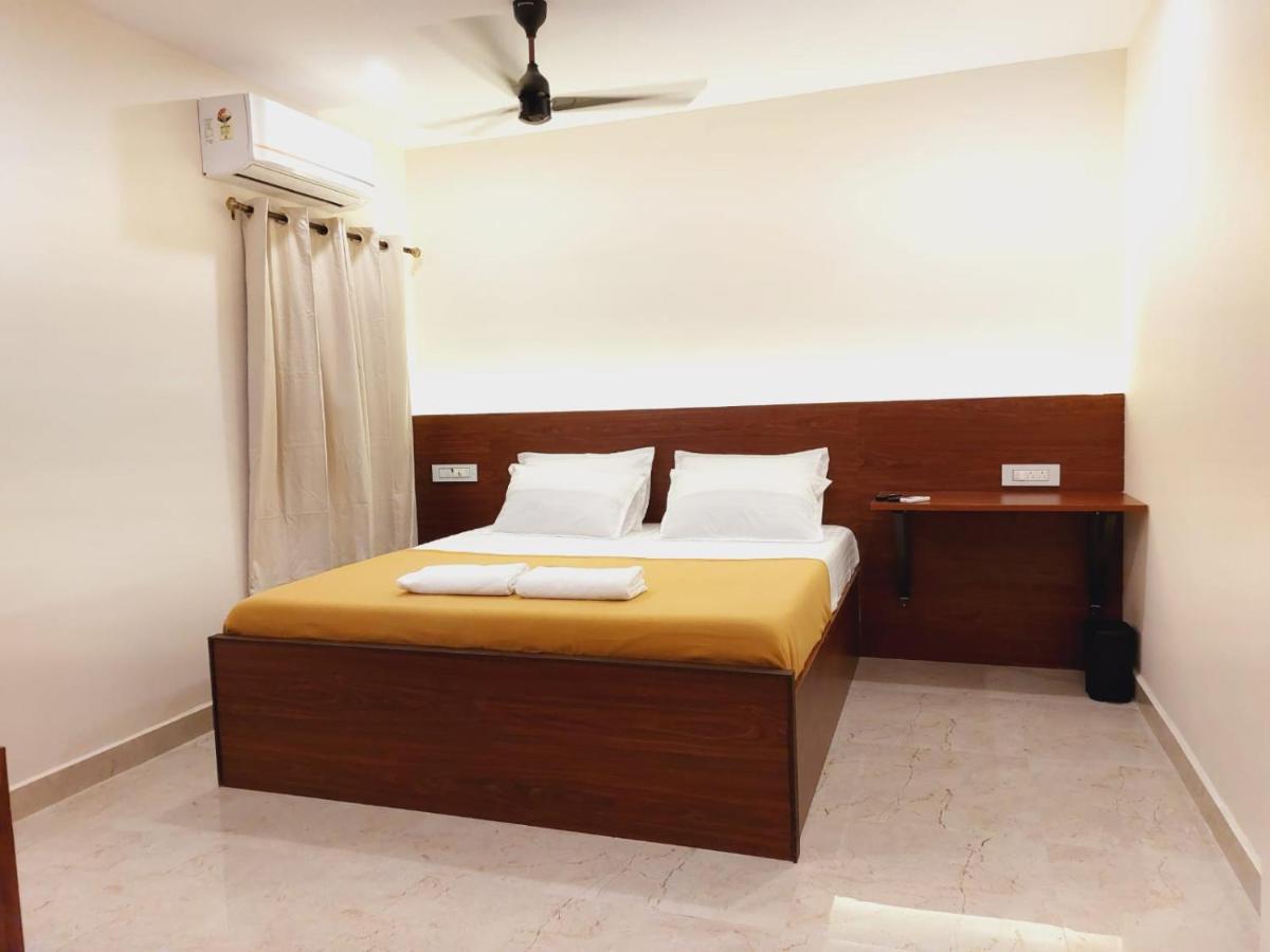 Chippy Residency Hotell Chennai Exteriör bild