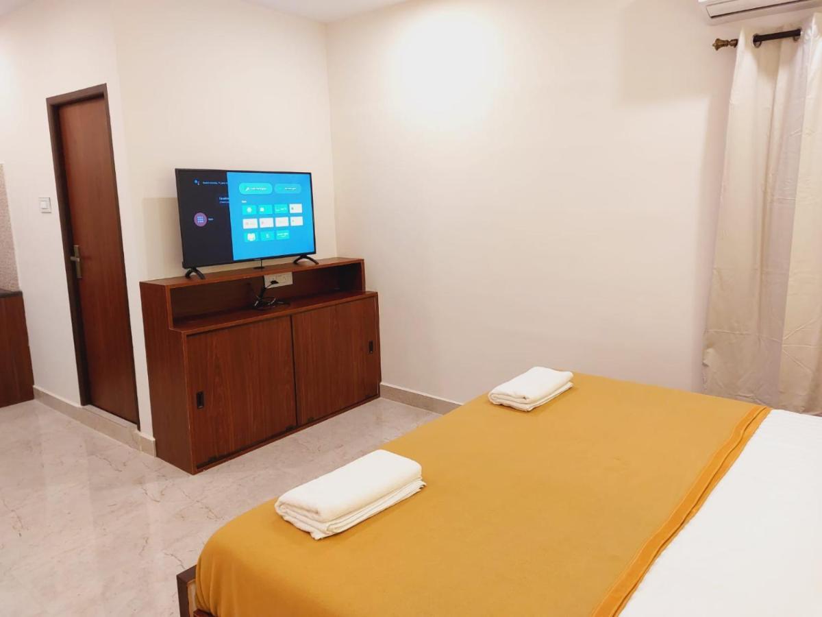 Chippy Residency Hotell Chennai Exteriör bild