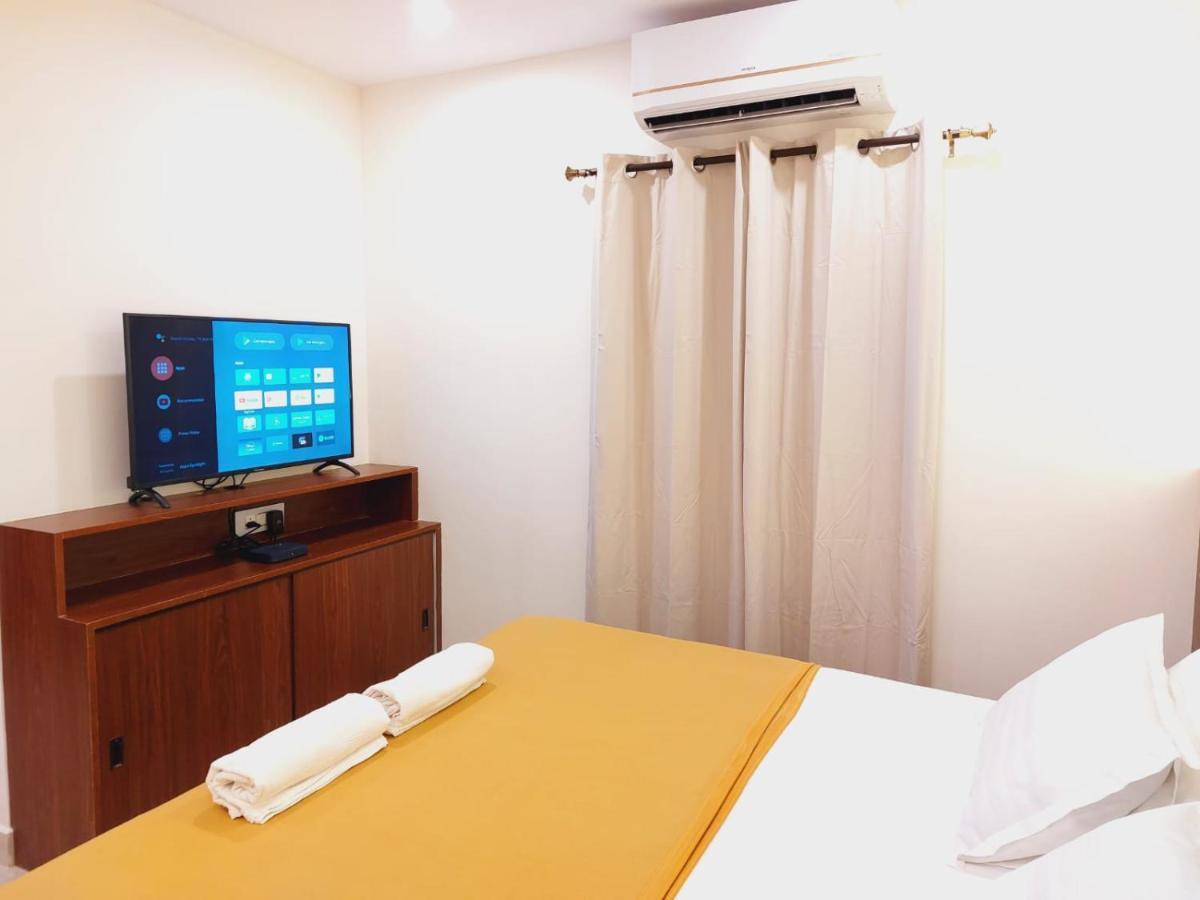 Chippy Residency Hotell Chennai Exteriör bild