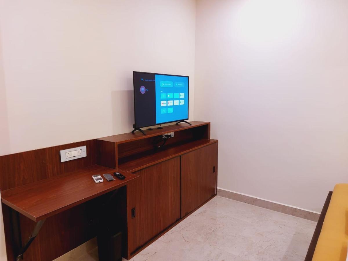 Chippy Residency Hotell Chennai Exteriör bild