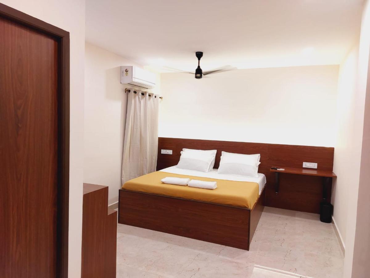 Chippy Residency Hotell Chennai Exteriör bild